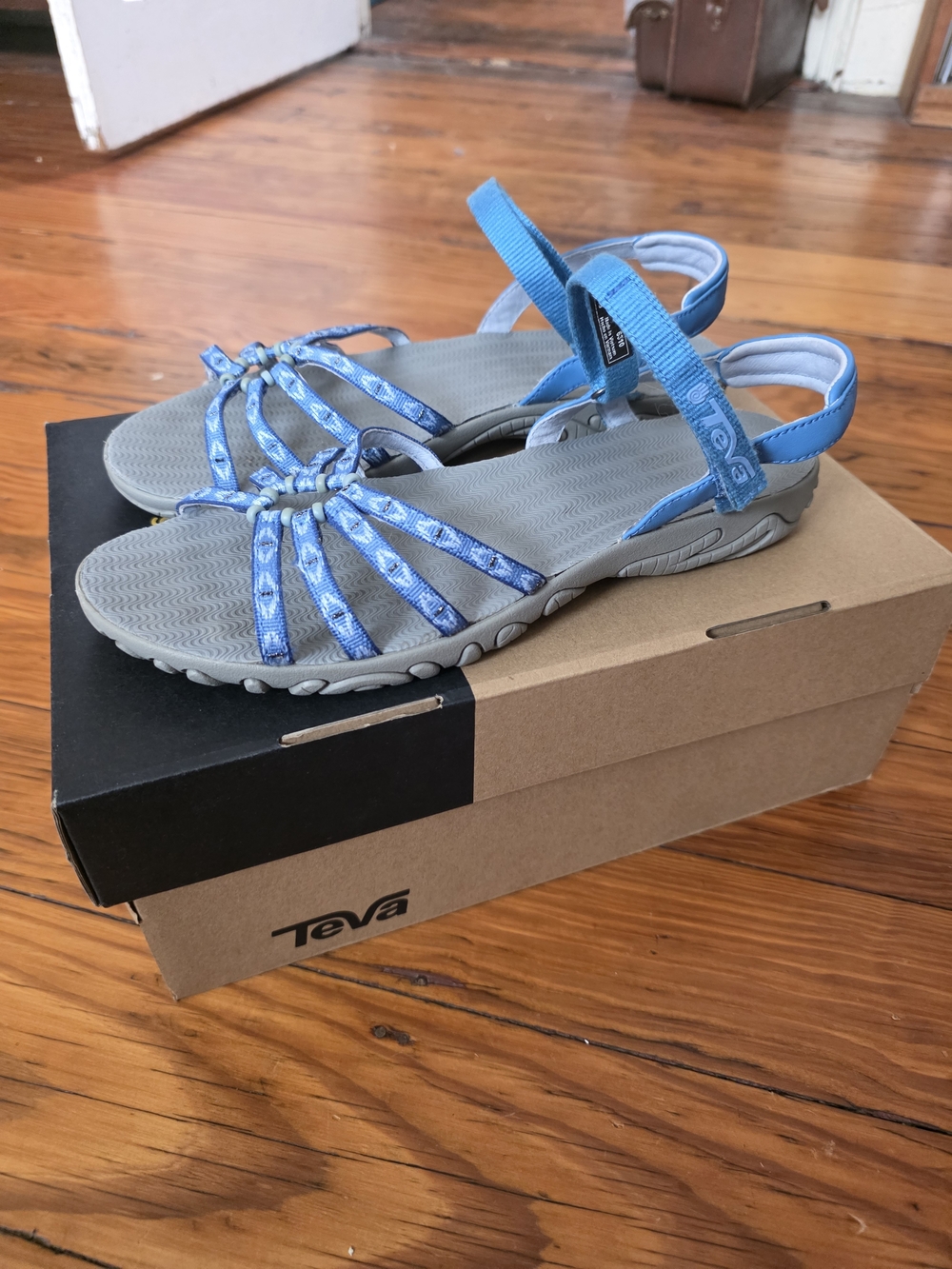 Teva Kayenta Walking Sandals